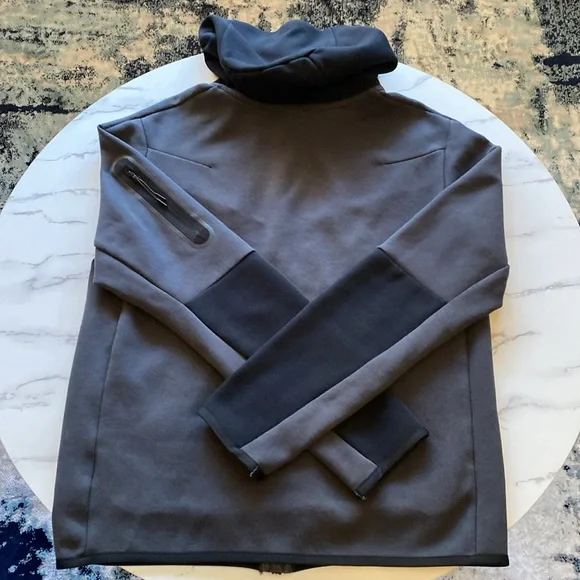 Nike Tech Jacket - Men's M - Picture 8 of 9